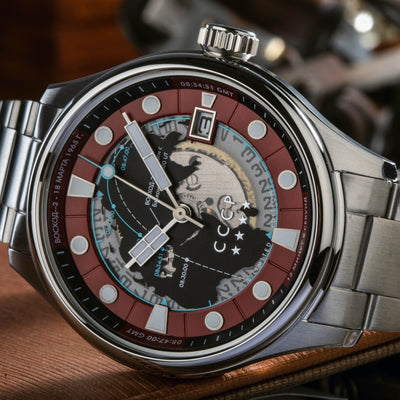 Red / Steel